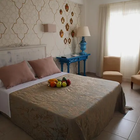 Rosa Mari Guest house 2*